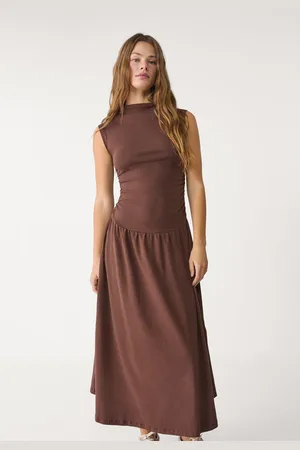 Stradivarius Vestido midi com decote afunilado XL
