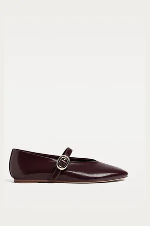 Stradivarius Sabrinas com decote redondo 35