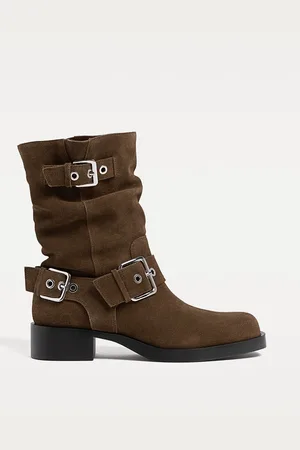 Stradivarius Botins de pele com fivelas 41