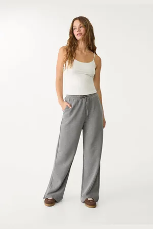 Stradivarius Calças palazzo de tato suave L