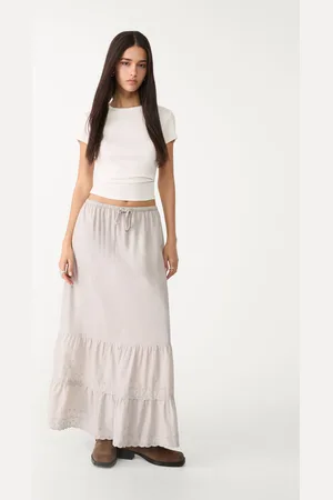 Stradivarius Saia fluida midi com bordados XS