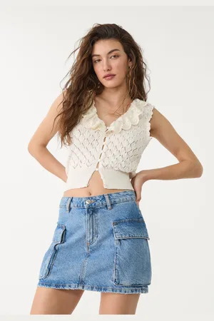 Stradivarius Saia mini cargo de denim 40