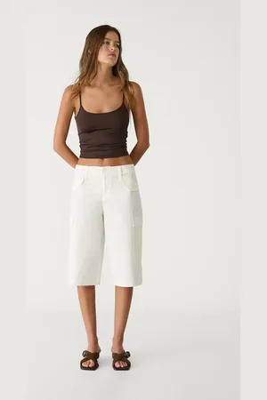 Stradivarius Bermudas cargo com bolsos 42