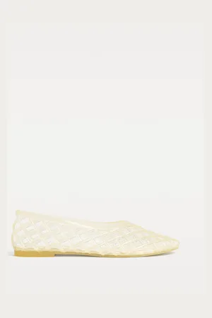 Stradivarius Sabrinas de borracha 35