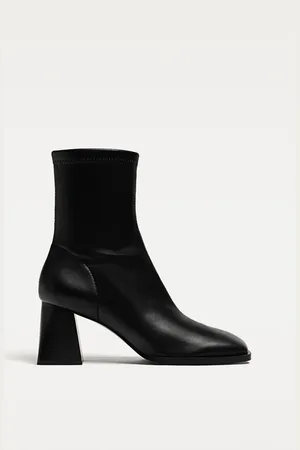 Stradivarius Botins tacão médio stretch 38