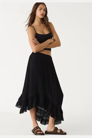 Stradivarius Saia midi com folho assimétrica M