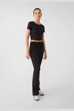 Stradivarius Leggings à boca de sino sculpt petite XS