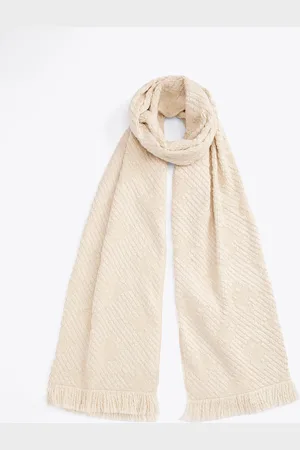 Tommy Hilfiger Chic Scarf With Wool