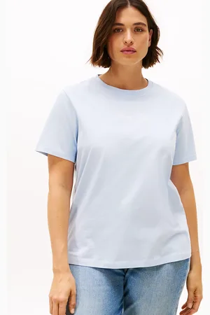 Tommy Hilfiger Curve Logo Crew Neck T-Shirt